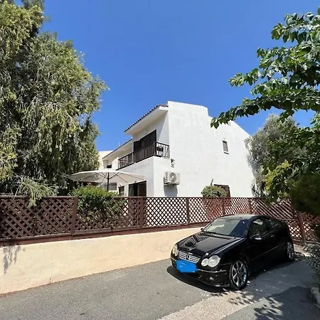 Holiday home Aphrodite's Gardens Entire Townhouse 400 M To The Sea